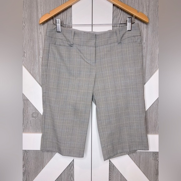146. The Limited Drew Fit Plaid Dress Short Size 2 • Inseam 14 Rise 7 - Picture 1 of 4